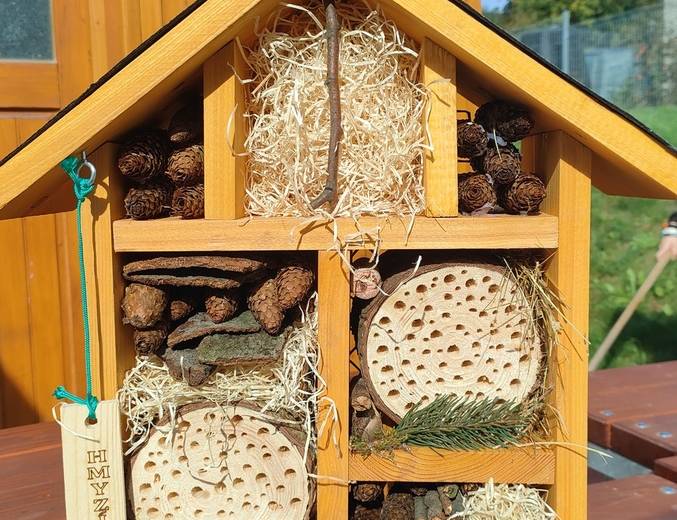 Domeček pro včely samotářky