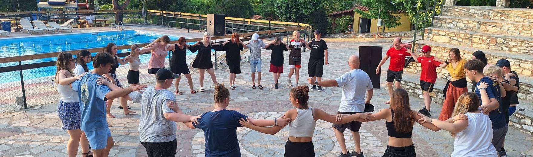 Tvoř lásku , ne válku.