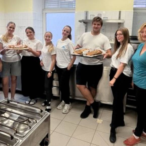 Charitativní prodej pečiva pro Dětský domov Nymburk